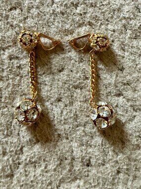 Vintage Gold Tone Rhinestone Crystal Ball Drop Dangle Clip On Earrings
